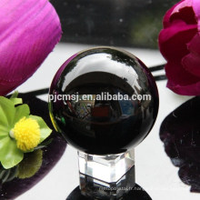 boule de cristal noire pour la décoration